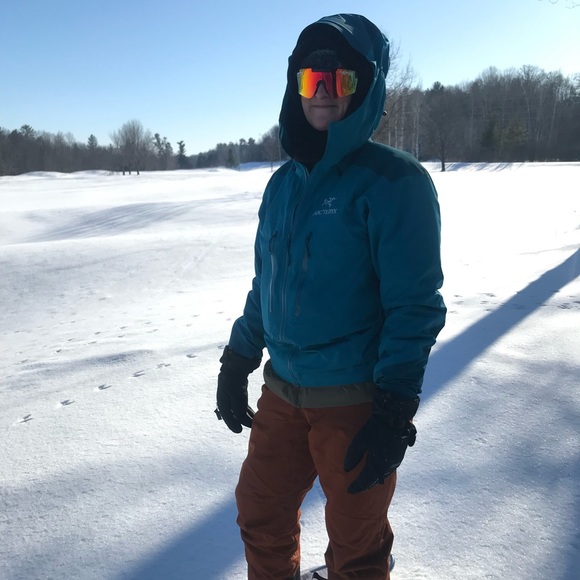 Meet your Posher, Suzie - Picture 2 of 3